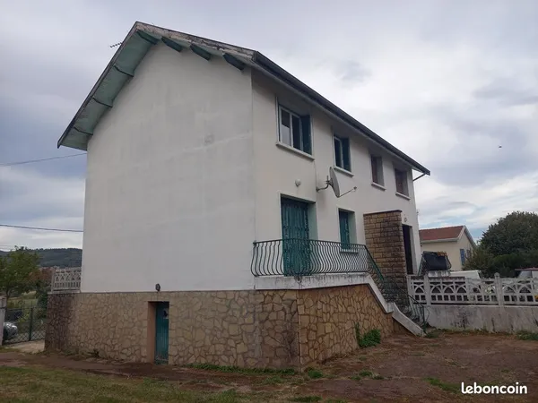 Chabons - maison mitoyenne a renover