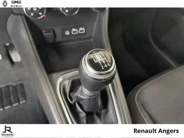 Renault Captur 1.0 tce 90ch equilibre — photo 6