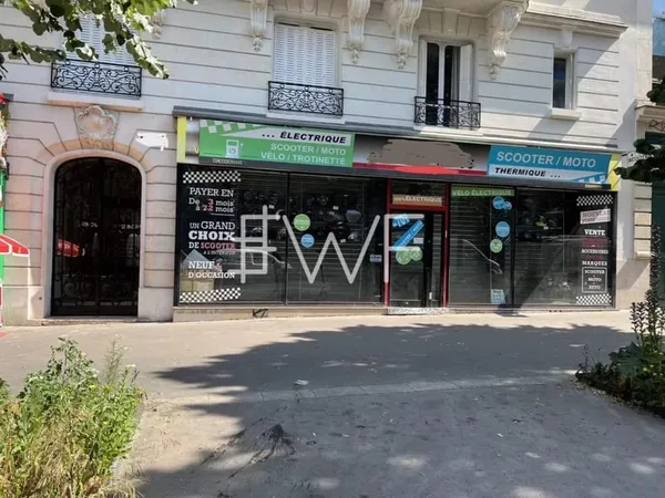 Boutique 70m2 emplacement n° 1