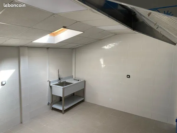 Dark kitchen laboratoire traiteur
