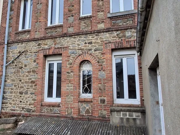 Immeuble de rapport 2 pièces 324 m²
