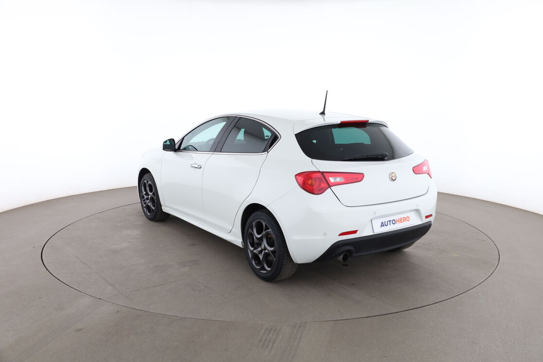 Alfa Romeo Giulietta 1.4 TJet Distinctive — photo 3