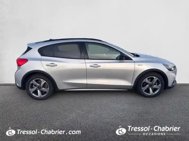 Ford Focus 1.0 ecoboost 125 s&amp;s active — photo 6