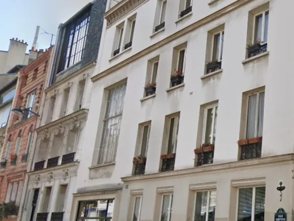 Local professionnel 172 m²