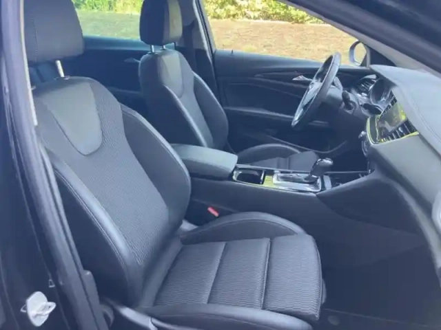 Opel Insignia grand sport 2.0 d 174ch elegance business bva8 — photo 11