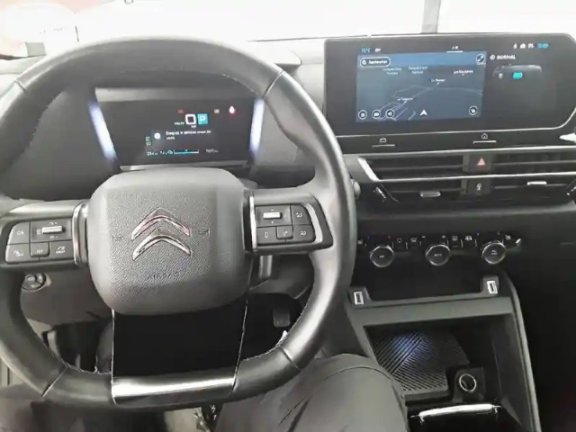 Citroën C4 e- x 136 ch automatique — photo 32