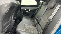 Peugeot 3008 Electrique 210ch front 4x2 std GT — photo 10