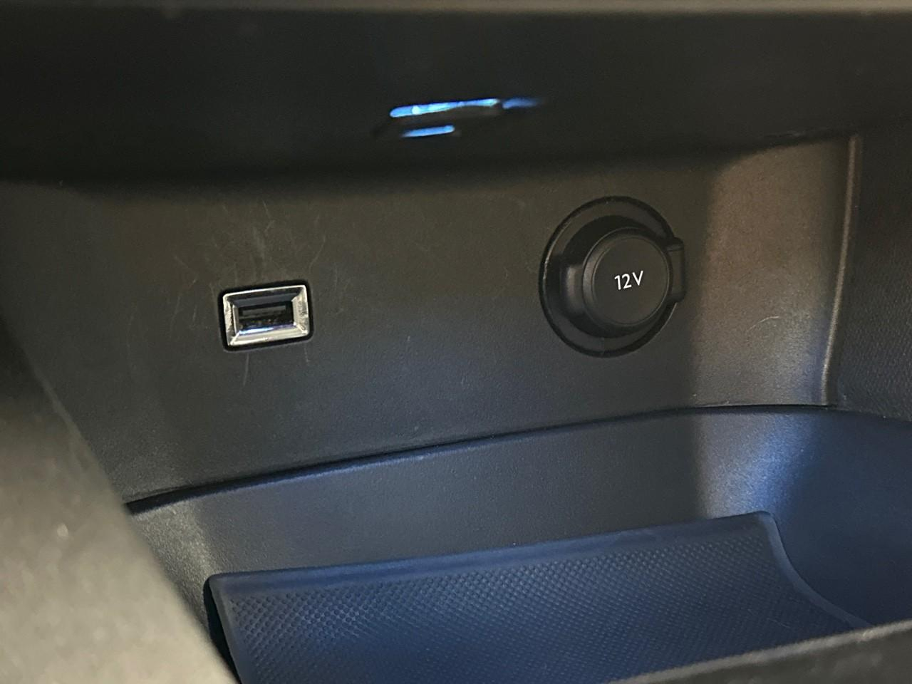 Peugeot 3008 hybrid 225 e-eat8 allure pack — photo 29