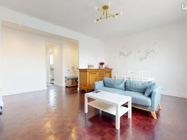 Chambre 4 pièces 80 m²