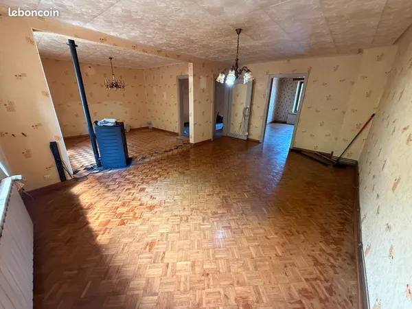 Maison 6 pièces de 160 m2 avec possibilité de faire 2 appartements