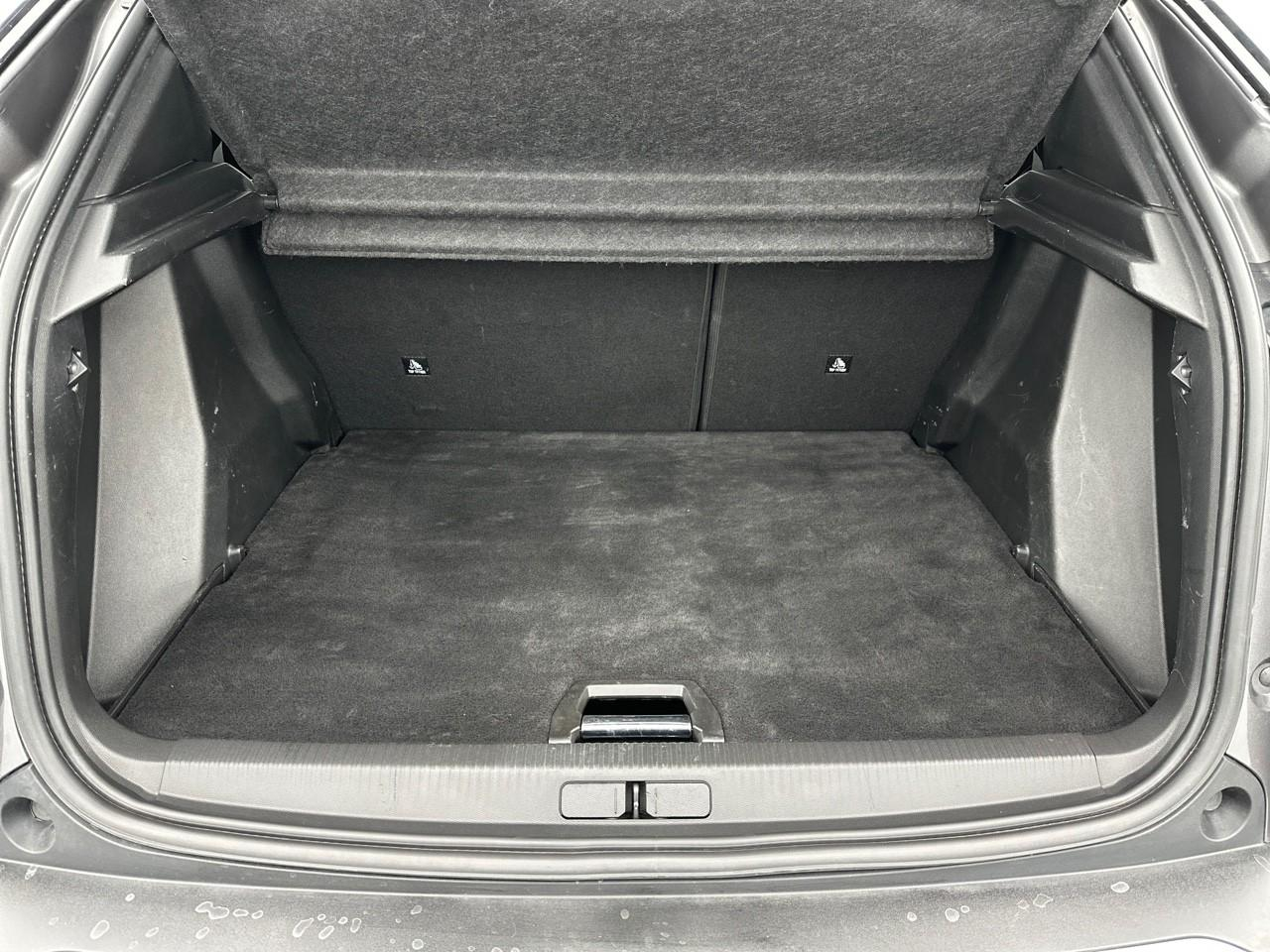 Peugeot 2008 bluehdi 130 s&s eat8 allure pack — photo 6