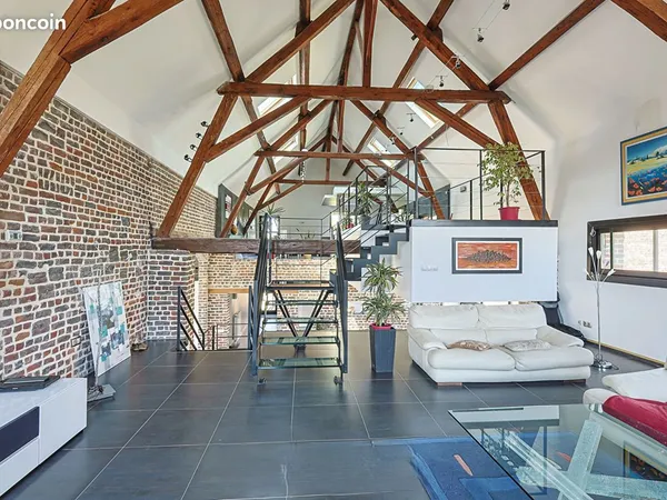 Loft d'exception de 400 m² - Une ancienne grange au charme unique