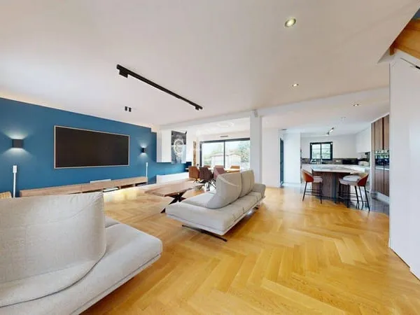 Villa 10 pièces 165 m²