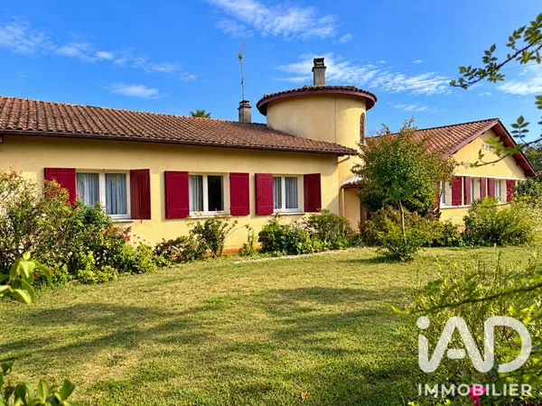 Maison 5 pièces 210 m²