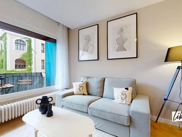 A Vendre T3 De 48 M2 - 2 Avenue De Chevêne 74000 Annecy. -