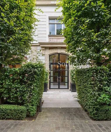 Maison 12 pièces 487 m²