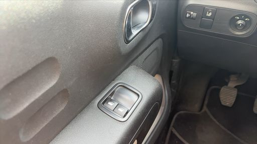 Citroen C3 1.2 PureTech 68 - Feel – 2018 – 109384 km – Essence – Boîte Manuelle — photo 1