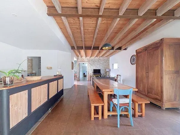 Maison 7 pièces 179 m²