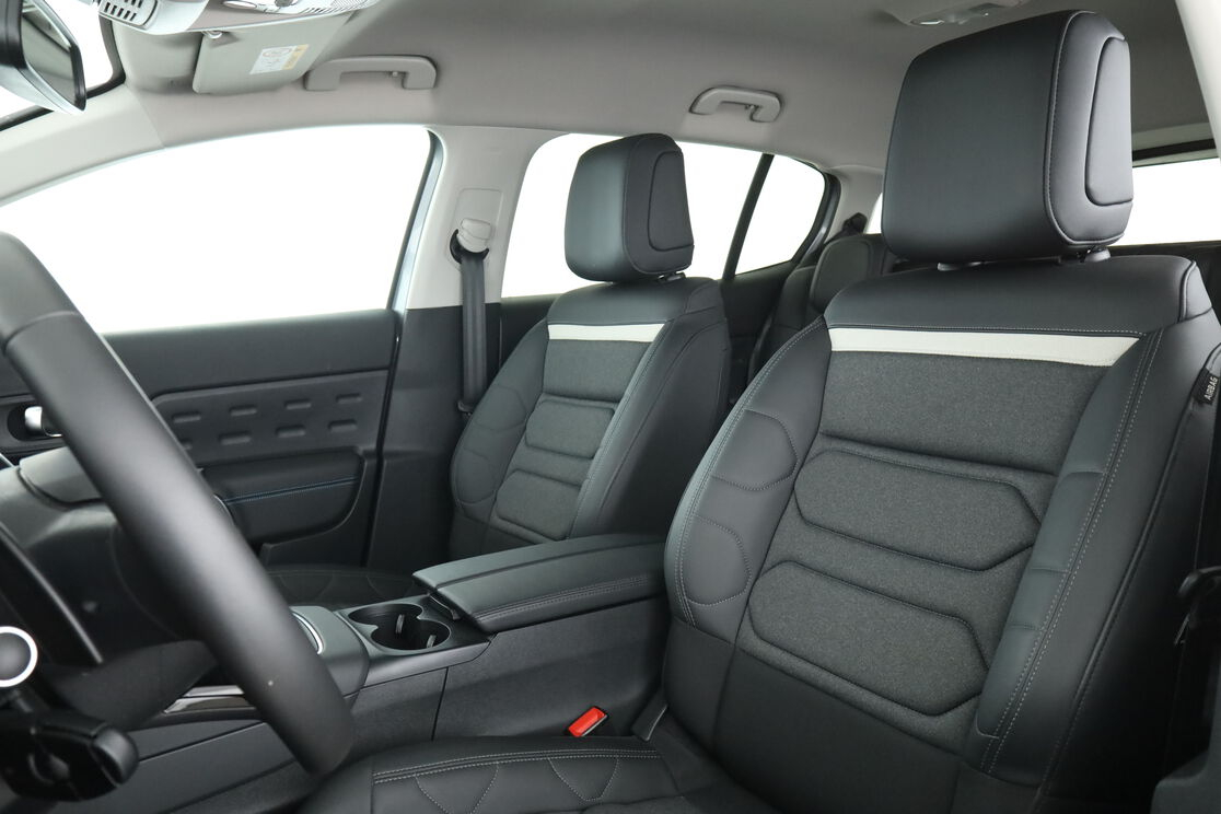Citroen C5 Aircross 1.5 Blue-HDi Max EAT8 — photo 9