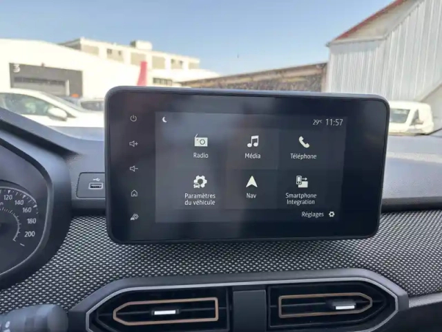 Dacia Sandero eco-g 100 gsr2 — photo 31