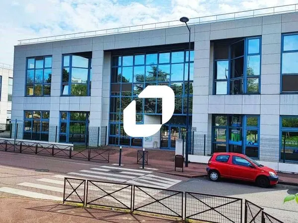 Bureaux 299 m²