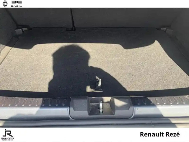 Dacia Sandero 1.0 tce 90ch stepway confort -22 — photo 7