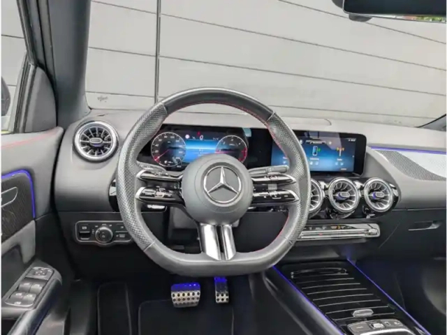 Mercedes Gla 200 d — photo 12