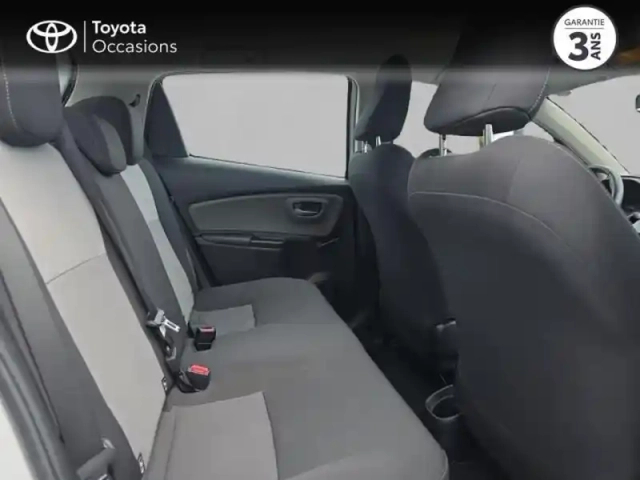 Toyota Yaris 70 vvt-i ultimate 5p — photo 7