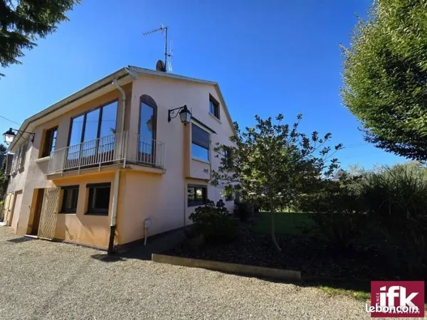 Maison 7 pièces 185 m²