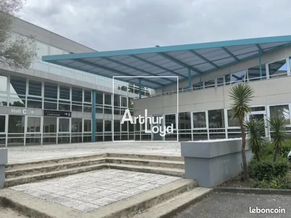 Bureaux 385 m²