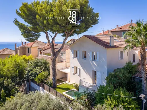 Maison 5 pièces 160 m²