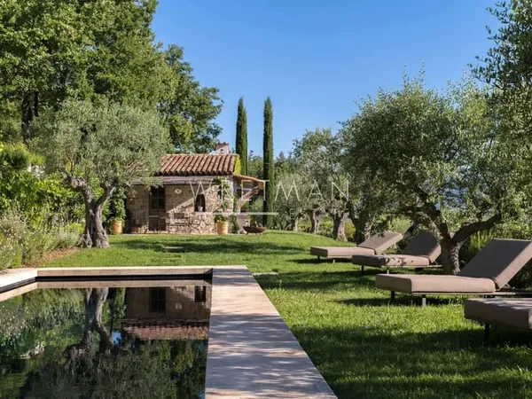 Exceptionnelle propriété avec vue panoramique, maison d'amis et piscine - Fayence