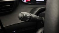Peugeot 2008 1.2 PureTech 100ch S&S Active — photo 23