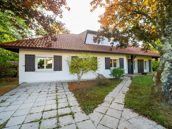 Maison de maître pleine de charme et d'authenticité