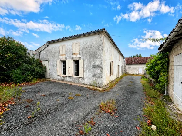 Maison à vendre BURIE (17)