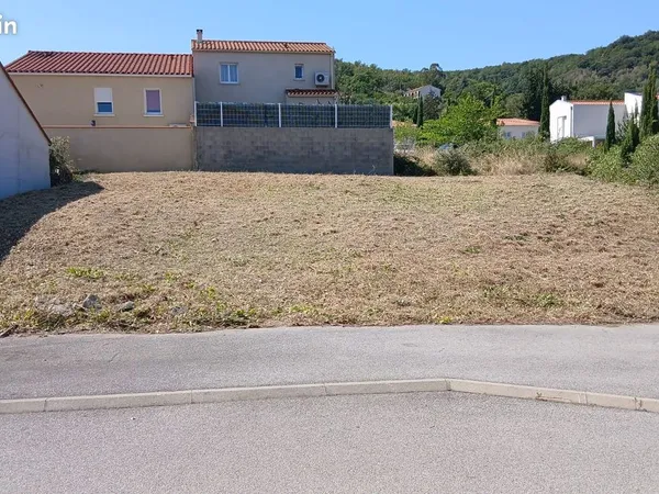 Terrain à bâtir 400 m² viabilisé - Céret