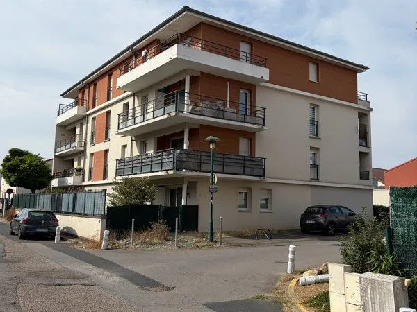 Appartement calme F2 50m2 à Florange