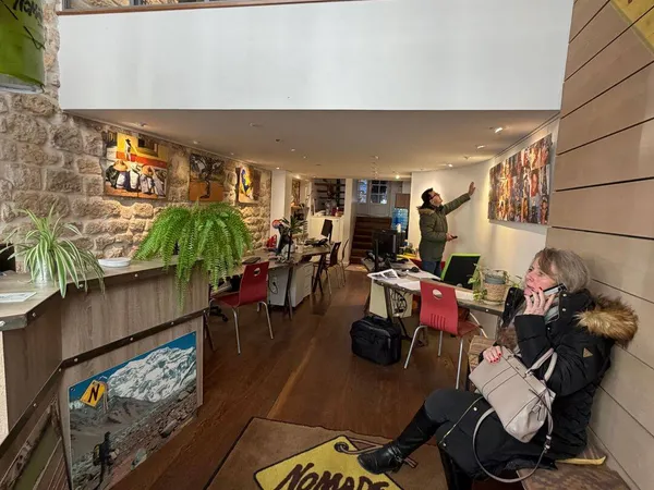 Boutique 2 pièces 105 m²
