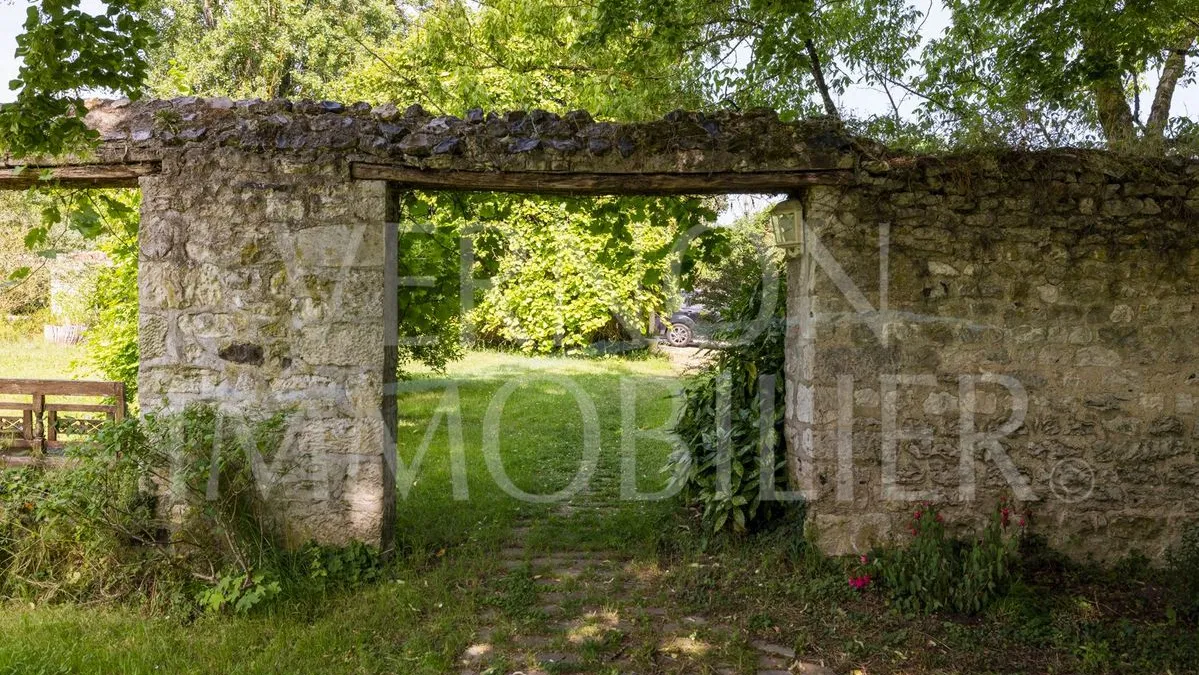 Photo 29