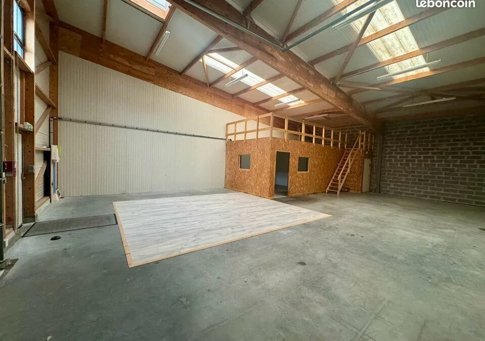 Photo 1