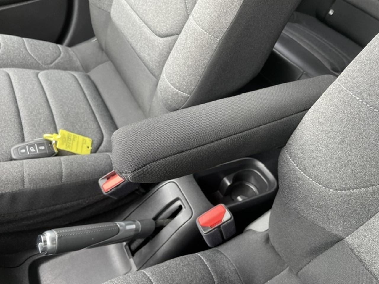 Citroën C3 puretech 110 s&s bvm6 shine pack — photo 35