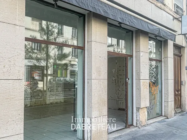 Local 2 pièces 62 m²