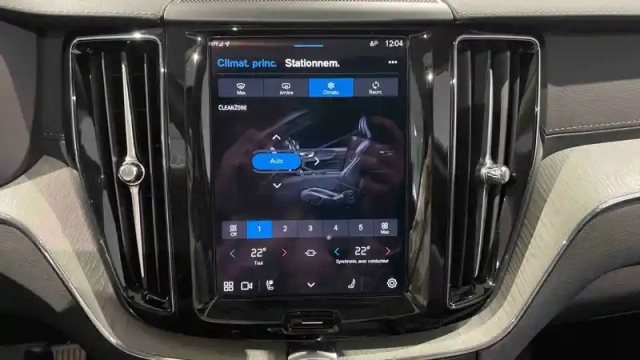 Volvo Xc60 t6 awd hybride rechargeable 253 ch+145 ch geartronic 8 — photo 40
