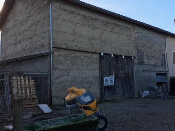 Local d’activité et entrepôt Location Beaucroissant  150m² 550€