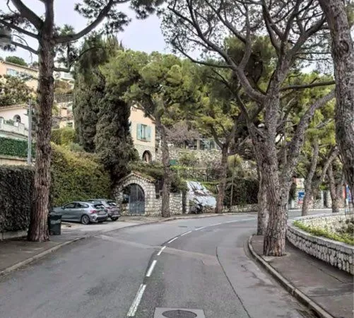 Retour à la vente (Refus de prêt) Rare à la vente - au 13, Boulevard Corne d'Or, Villefranche-sur-Me