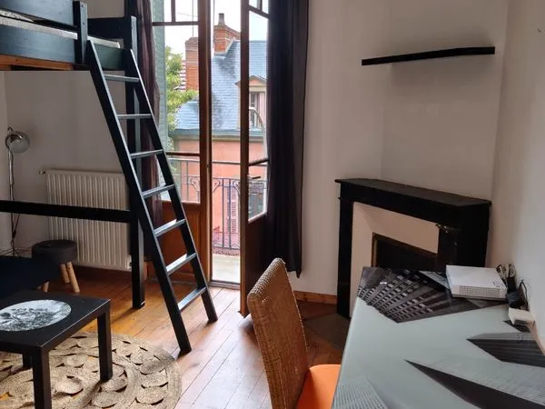 Appartement étudiant 30m2+ BOX