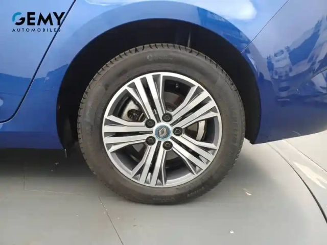 Renault Megane mégane iv estate phev 160 — photo 27