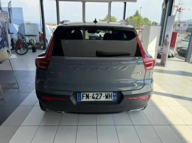 Volvo Xc40 d4 adblue awd 190ch r-design geartronic 8 — photo 12