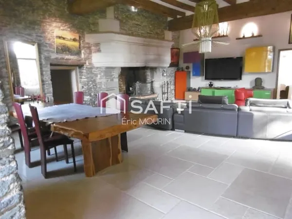 Maison 14 pièces 400 m²