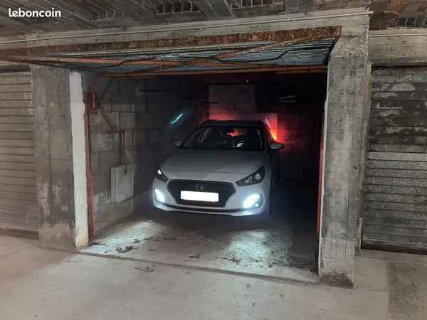 Garage 15,8 m² sécurisé avec électricité - Vallier-Catane - Rue Alexandre Dumas